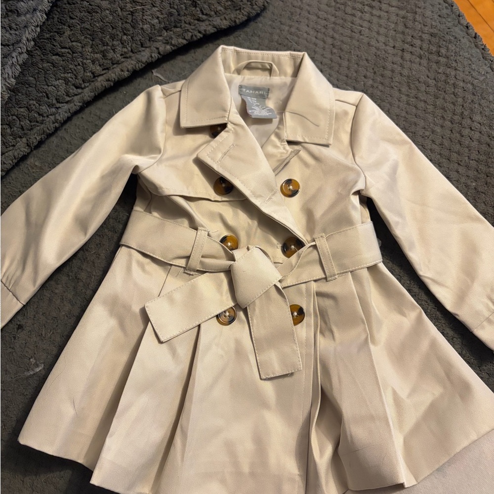 Tahari Beige 12M coat